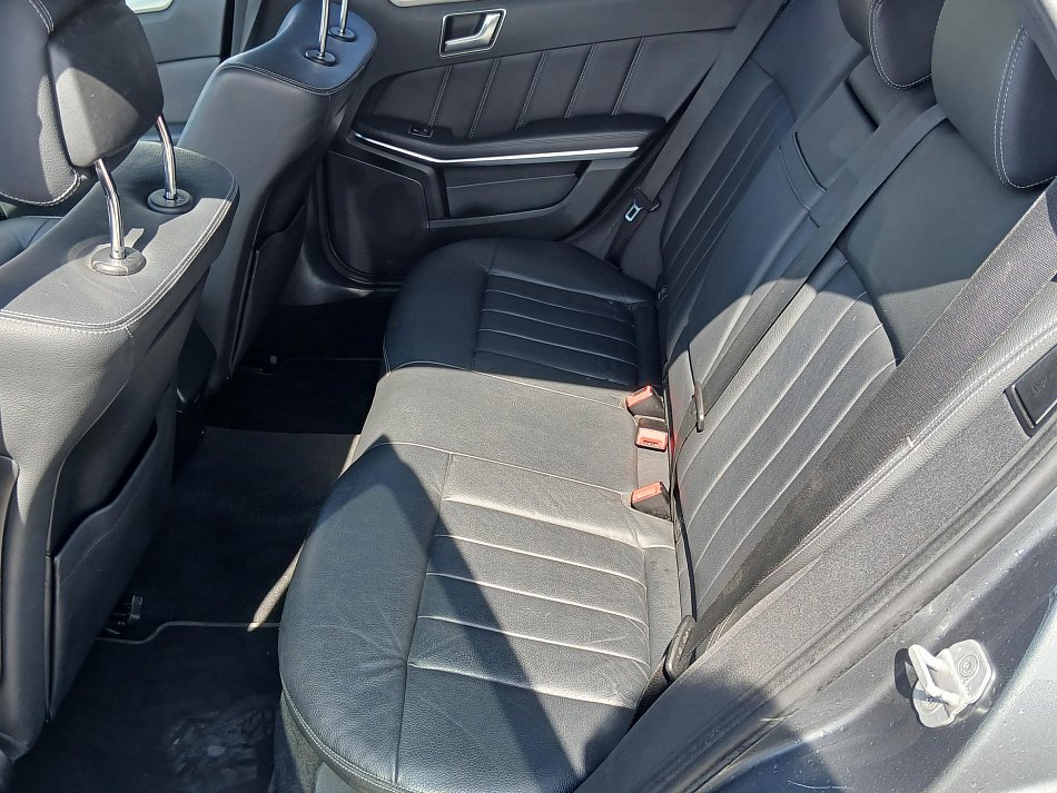 Mercedes-Benz Třída E 2.2 CDi  E200