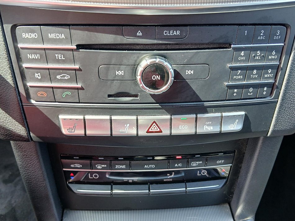 Mercedes-Benz Třída E 2.2 CDi  E200