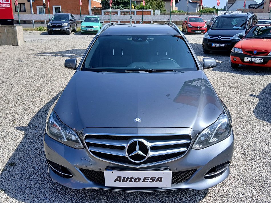 Mercedes-Benz Třída E 2.2 CDi  E200