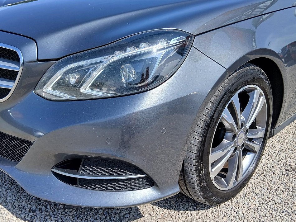 Mercedes-Benz Třída E 2.2 CDi  E200