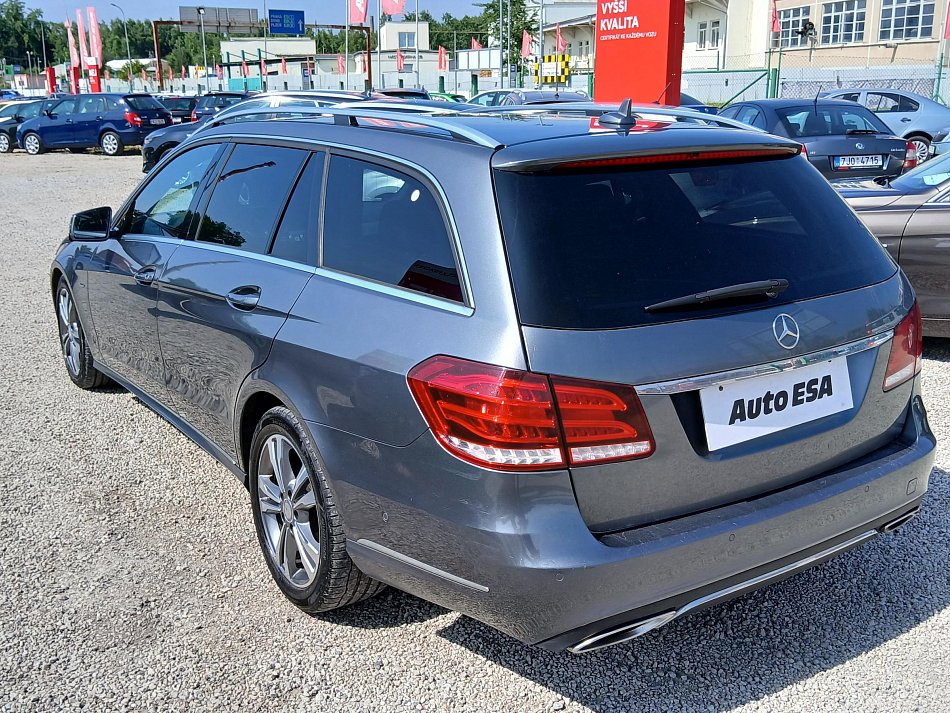 Mercedes-Benz Třída E 2.2 CDi  E200