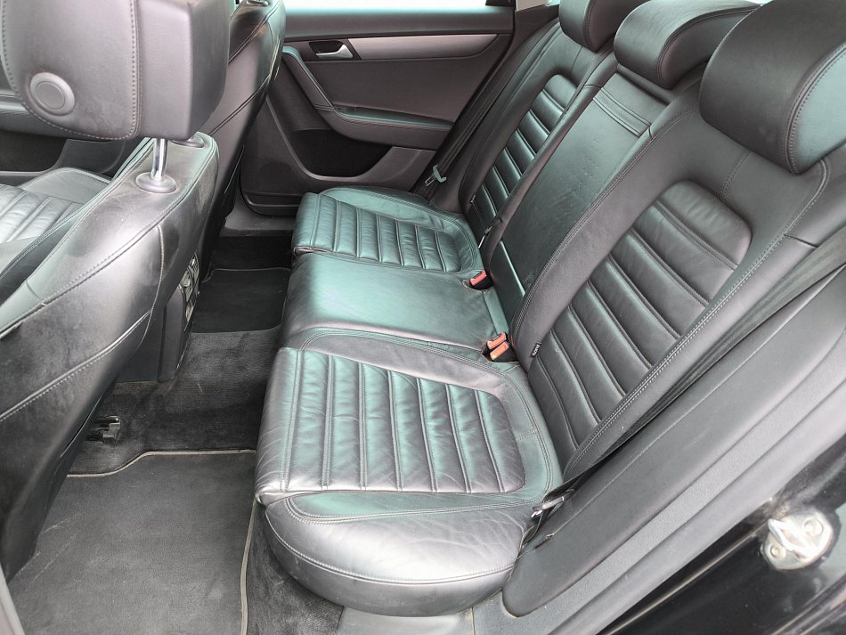 Volkswagen Passat 2.0 TDi Highline 4Motion