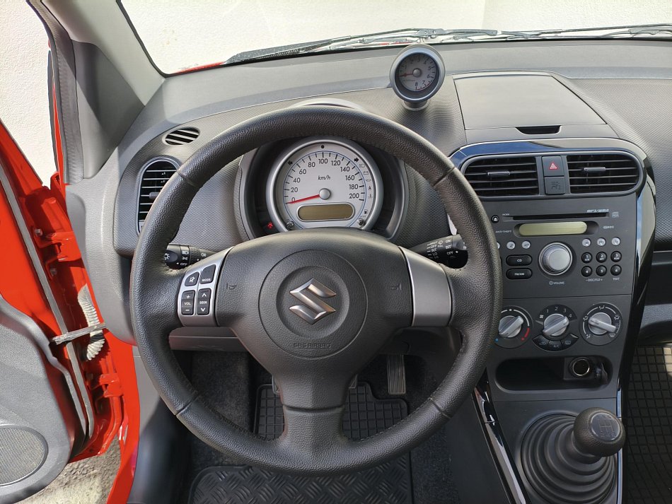 Suzuki Splash 1.0i 