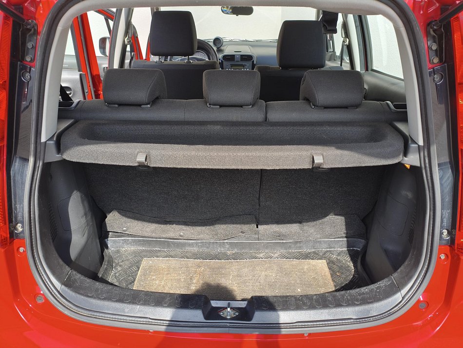 Suzuki Splash 1.0i 