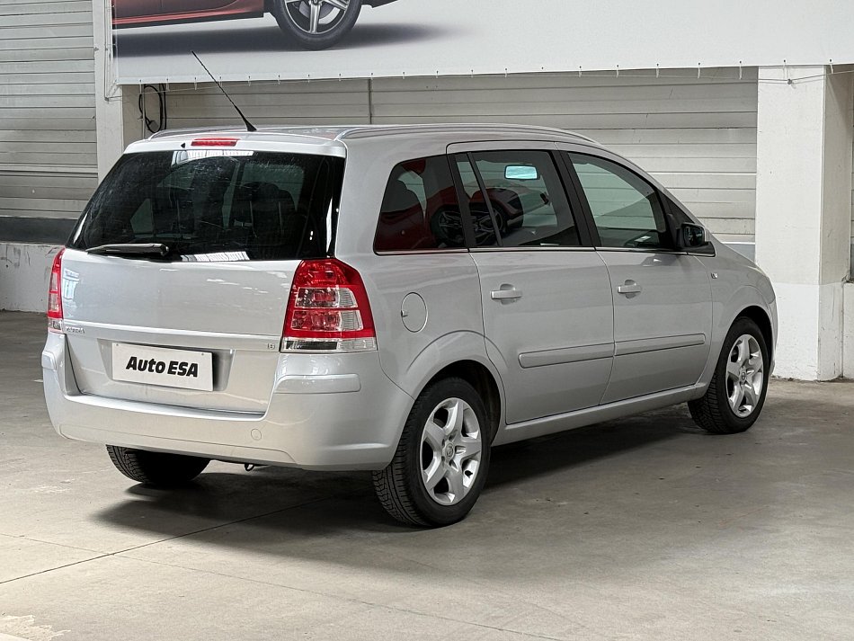 Opel Zafira 1.8 i 
