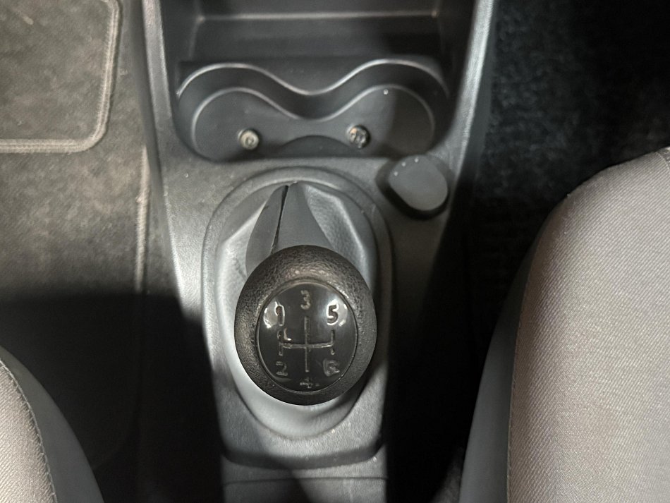 Dacia Sandero 1.4i 