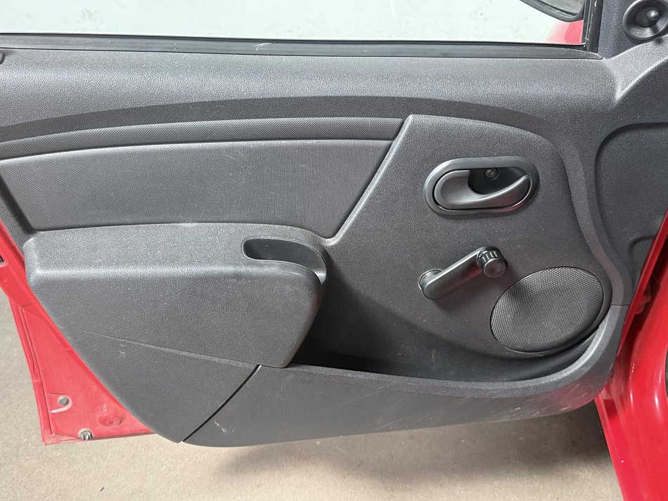 Dacia Sandero 1.4i 