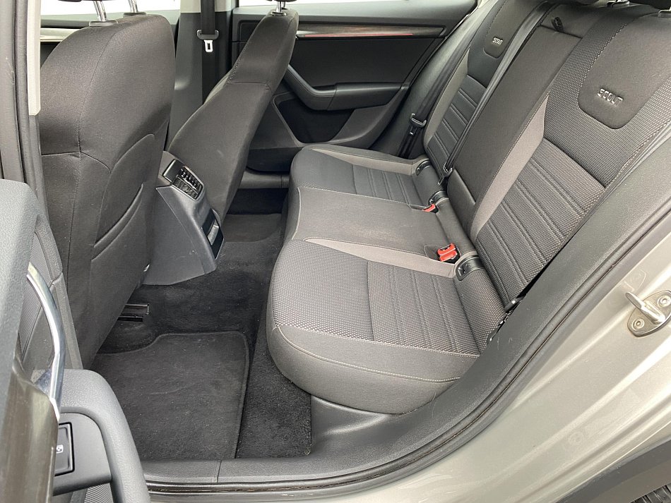 Škoda Octavia III 2.0 TDi Scout 4x4
