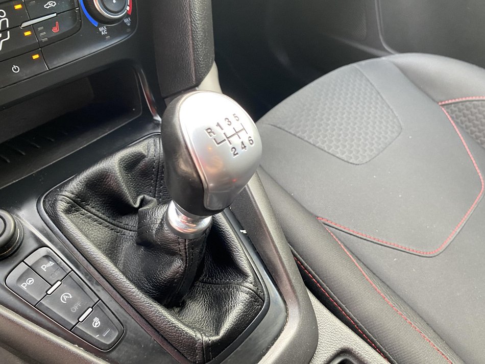 Ford Focus 1.0 EB ST-Line