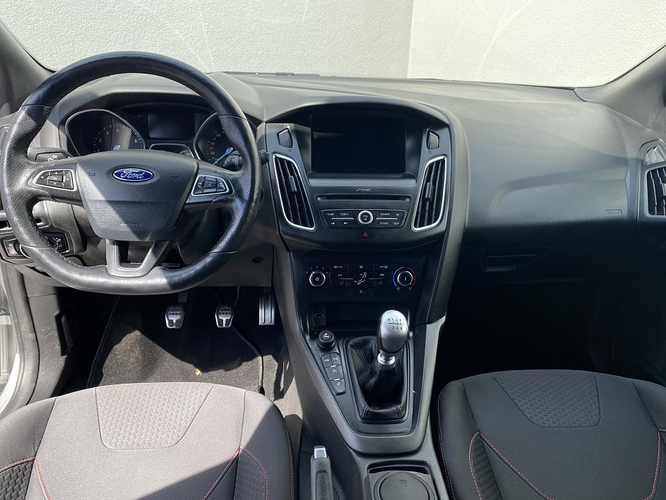 Ford Focus 1.0 EB ST-Line