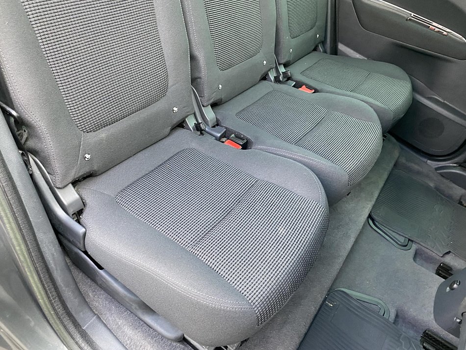 Peugeot 5008 2.0 HDi 