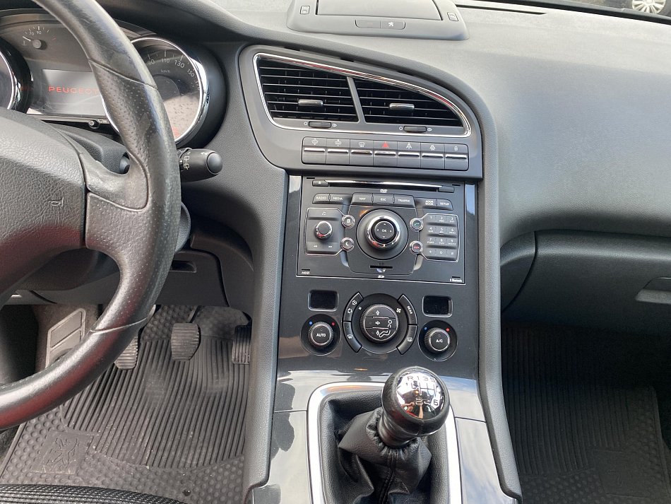 Peugeot 5008 2.0 HDi 