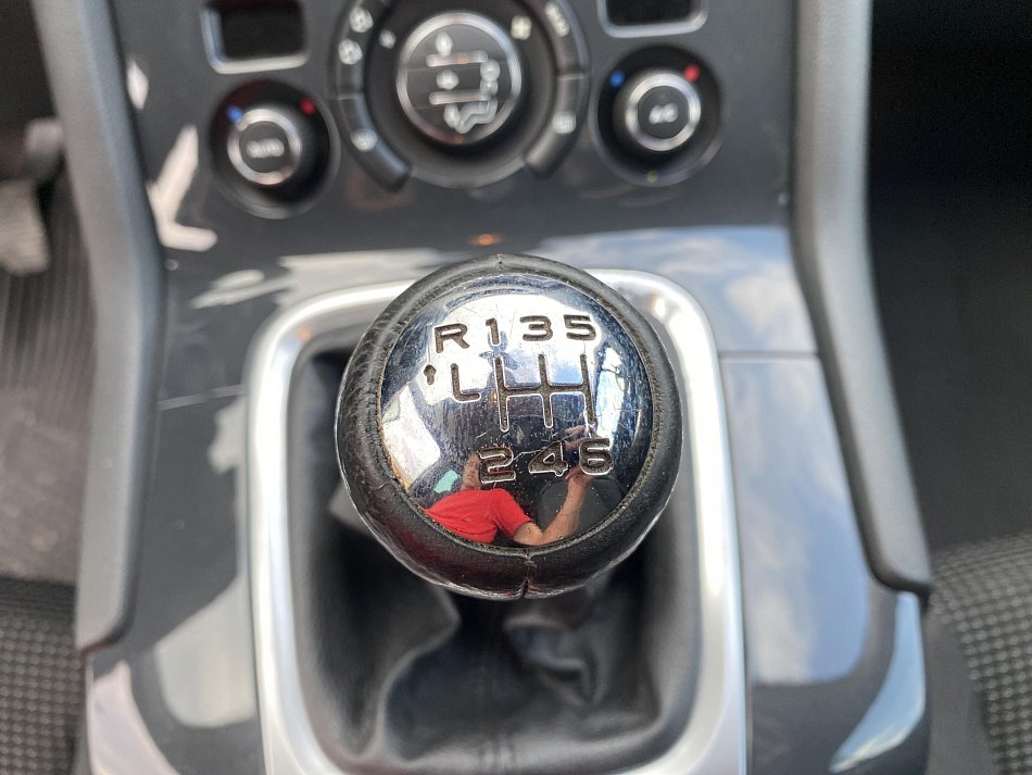 Peugeot 5008 2.0 HDi 