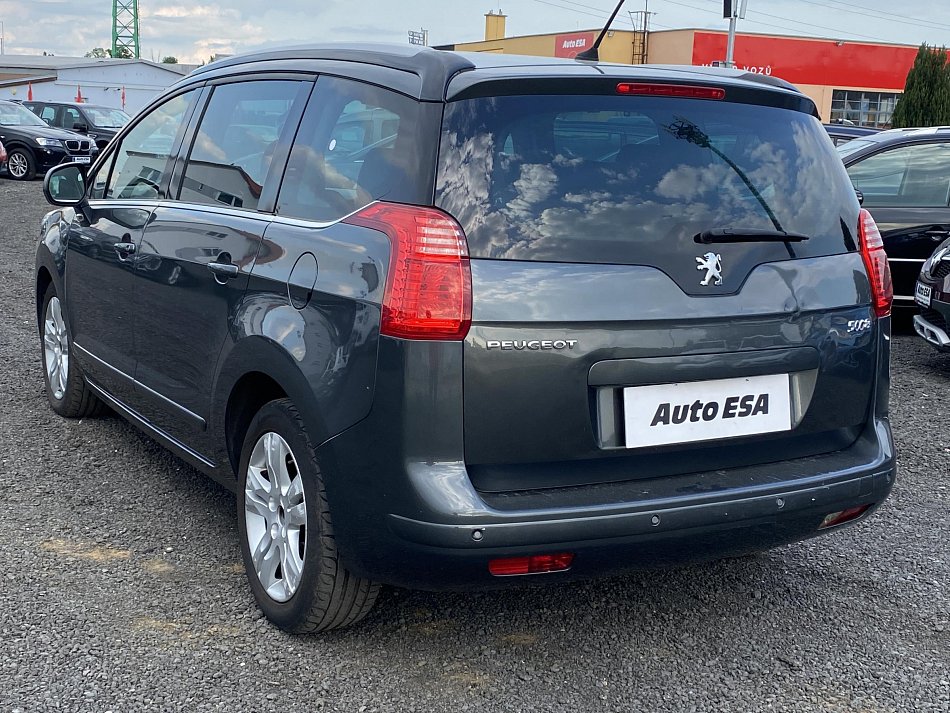 Peugeot 5008 2.0 HDi 