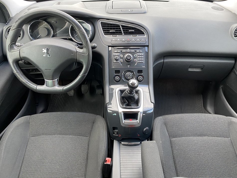 Peugeot 5008 2.0 HDi 