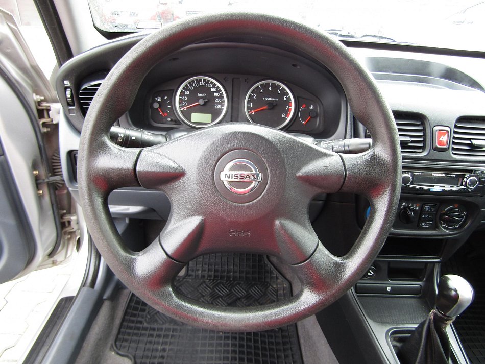 Nissan Almera 1.5 16V 