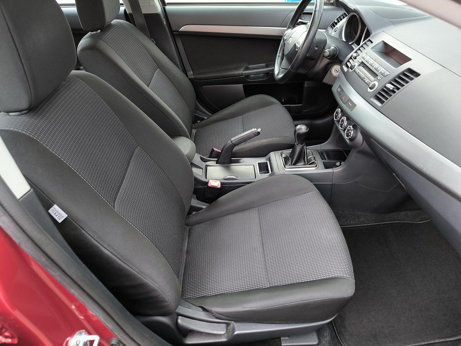 Mitsubishi Lancer 1.8 16V  Sportback