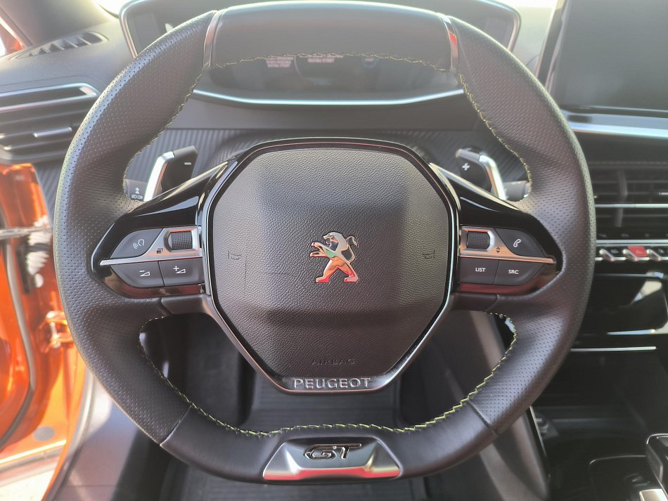 Peugeot 2008 1.2 PT GT