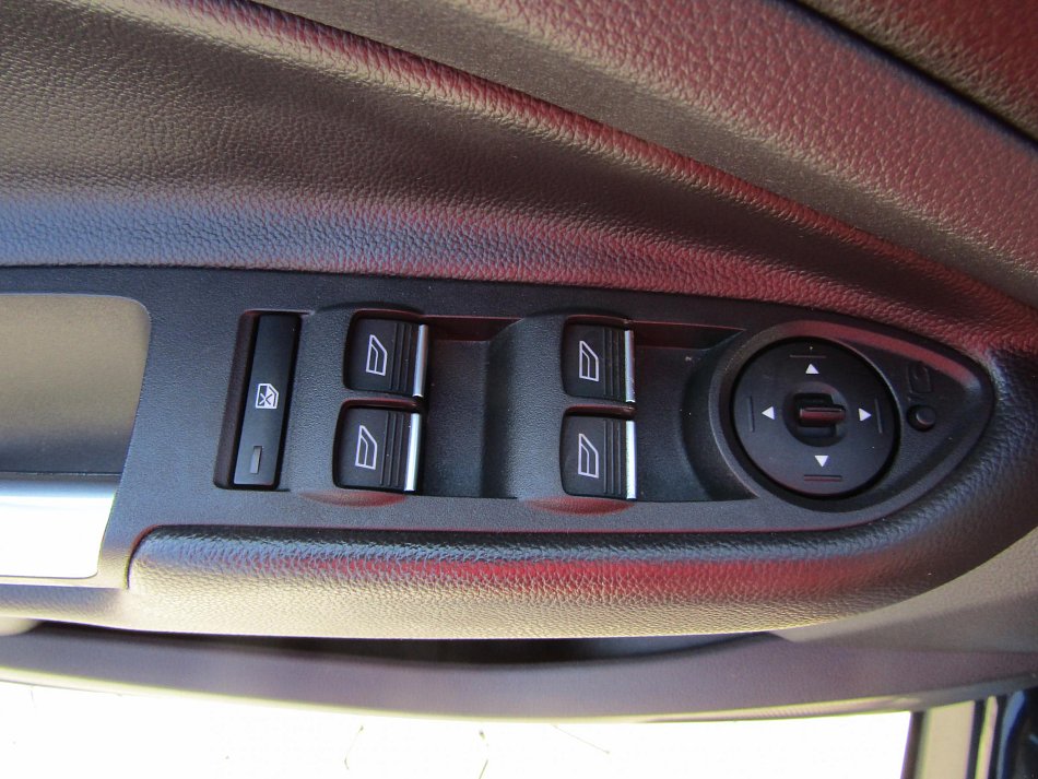 Ford Kuga 1.5EB 