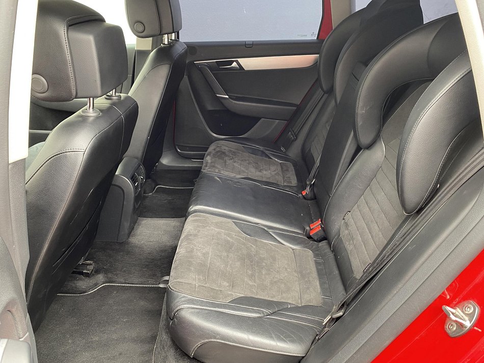 Volkswagen Passat 2.0 TDi Highline