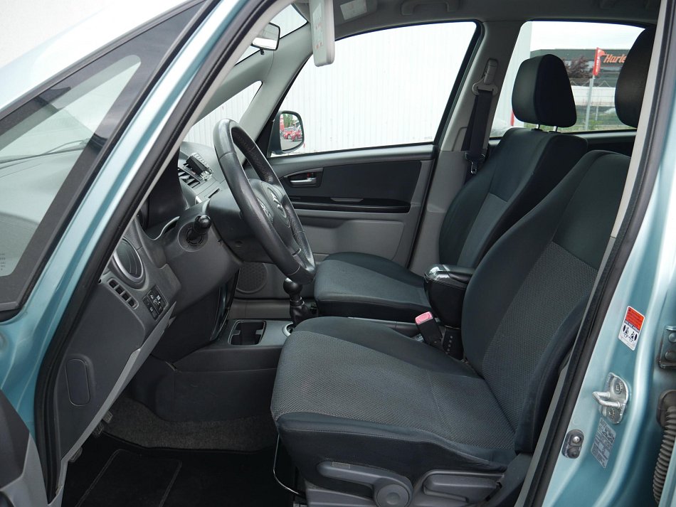 Suzuki SX4 1.5i 