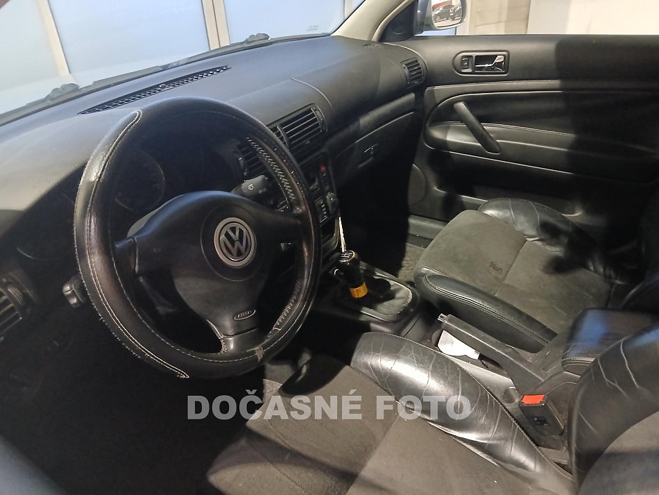 Volkswagen Passat 1.9 TDi 