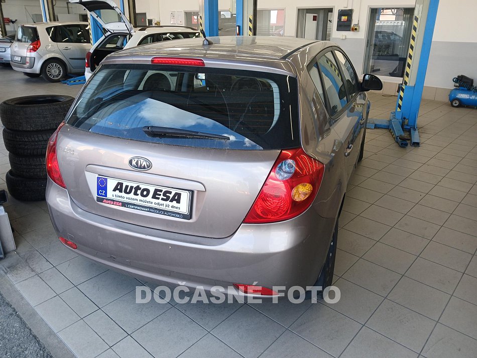 Kia Ceed 1.4 16V 