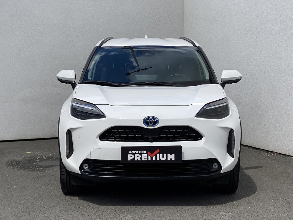 Toyota Yaris 1.5 e-CVT Executive Cross