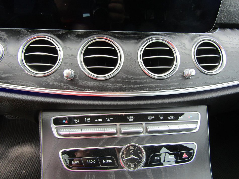 Mercedes-Benz Třída E 3.0CDi  E 400d 4MATIC