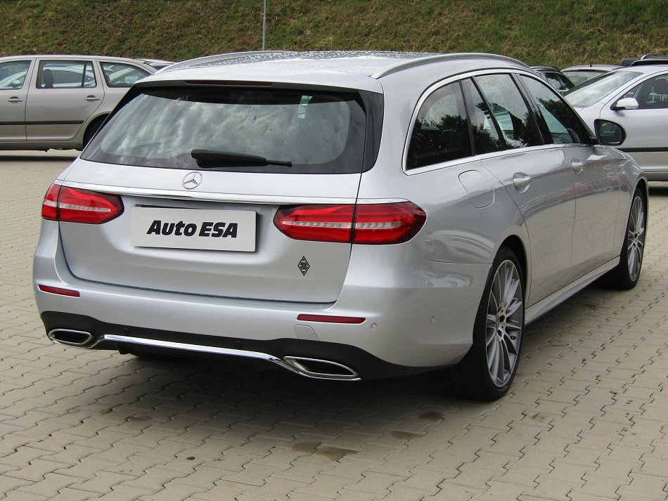 Mercedes-Benz Třída E 3.0CDi  E 400d 4MATIC