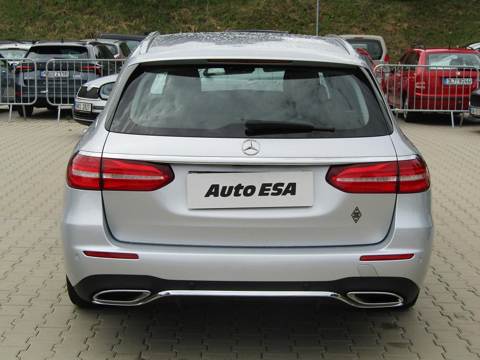 Mercedes-Benz Třída E 3.0CDi  E 400d 4MATIC