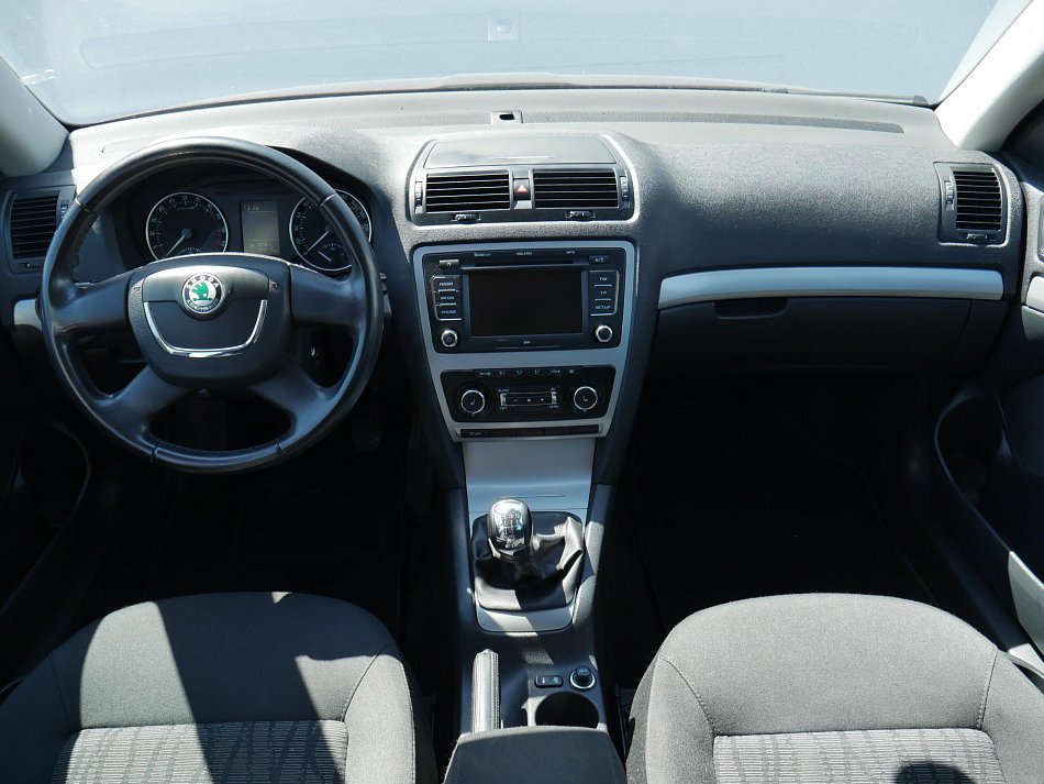 Škoda Octavia II 1.6 TDi Elegance