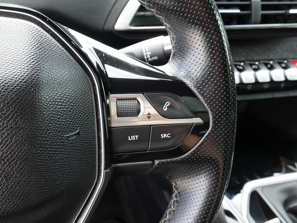 Peugeot 3008 1.2 PT GT Line