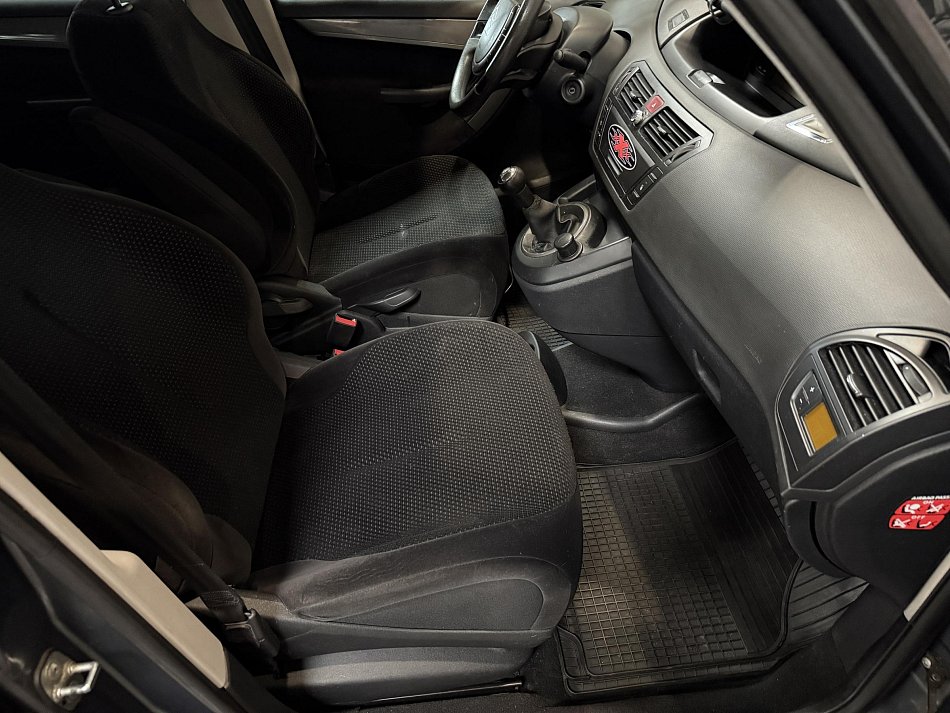 Citroën C4 Picasso 1.8i 
