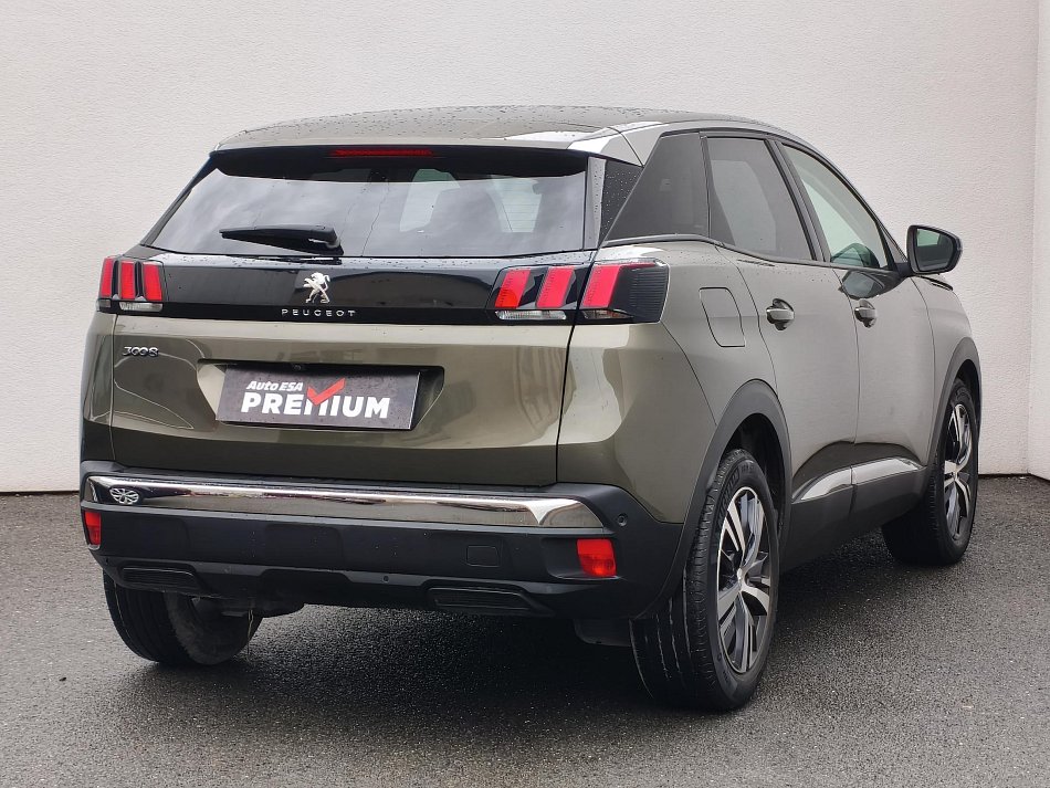 Peugeot 3008 1.2 PT Allure