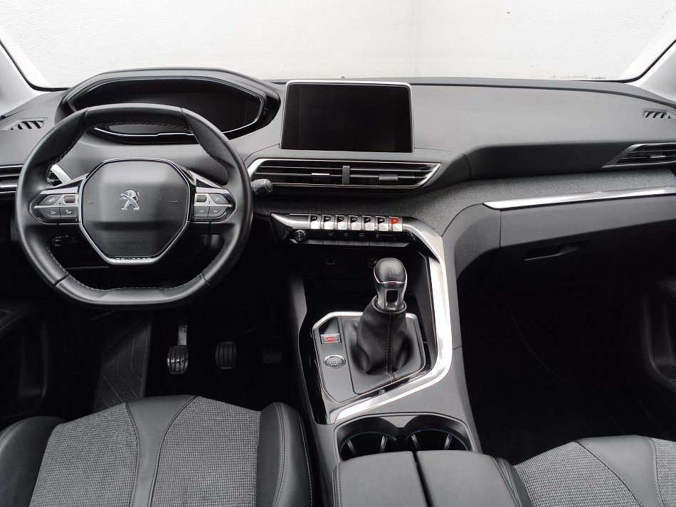 Peugeot 3008 1.2 PT Allure