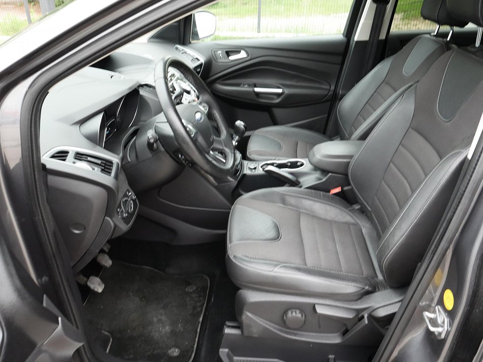 Ford Kuga 1.6 EB Titanium