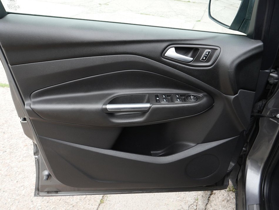 Ford Kuga 1.6 EB Titanium