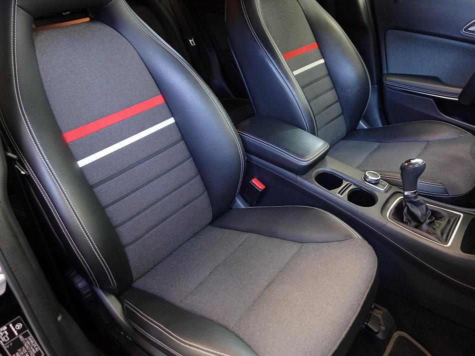 Mercedes-Benz Třída A 1.6i 