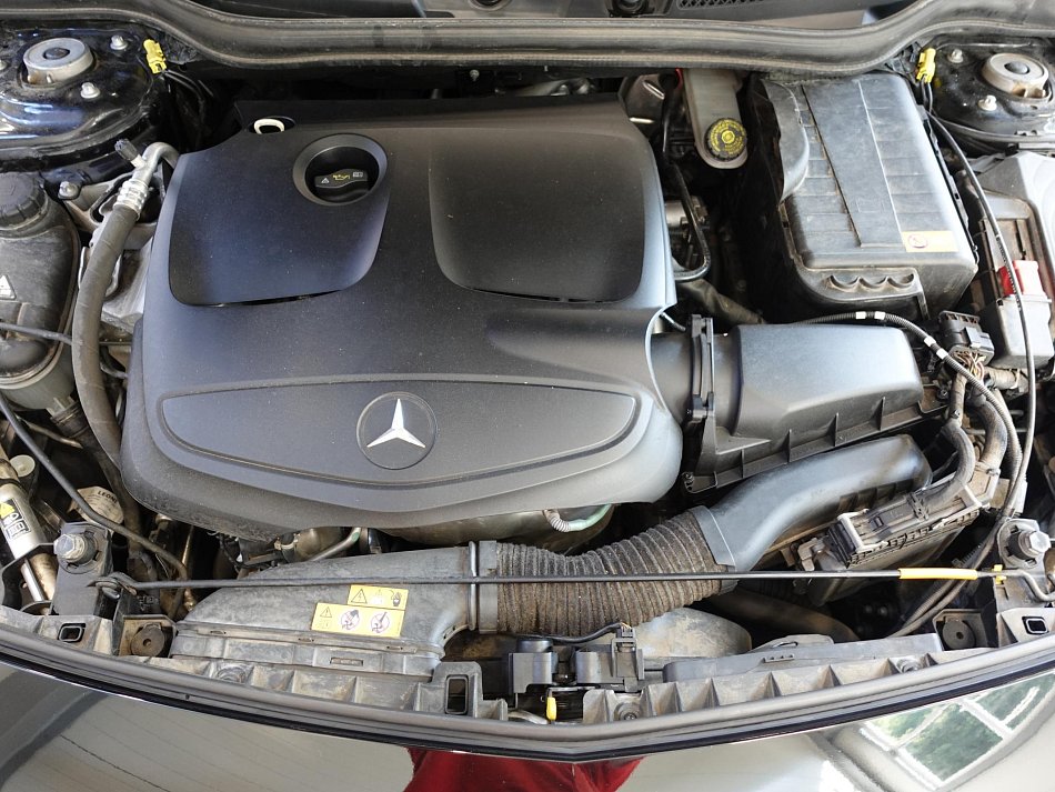 Mercedes-Benz Třída A 1.6i 
