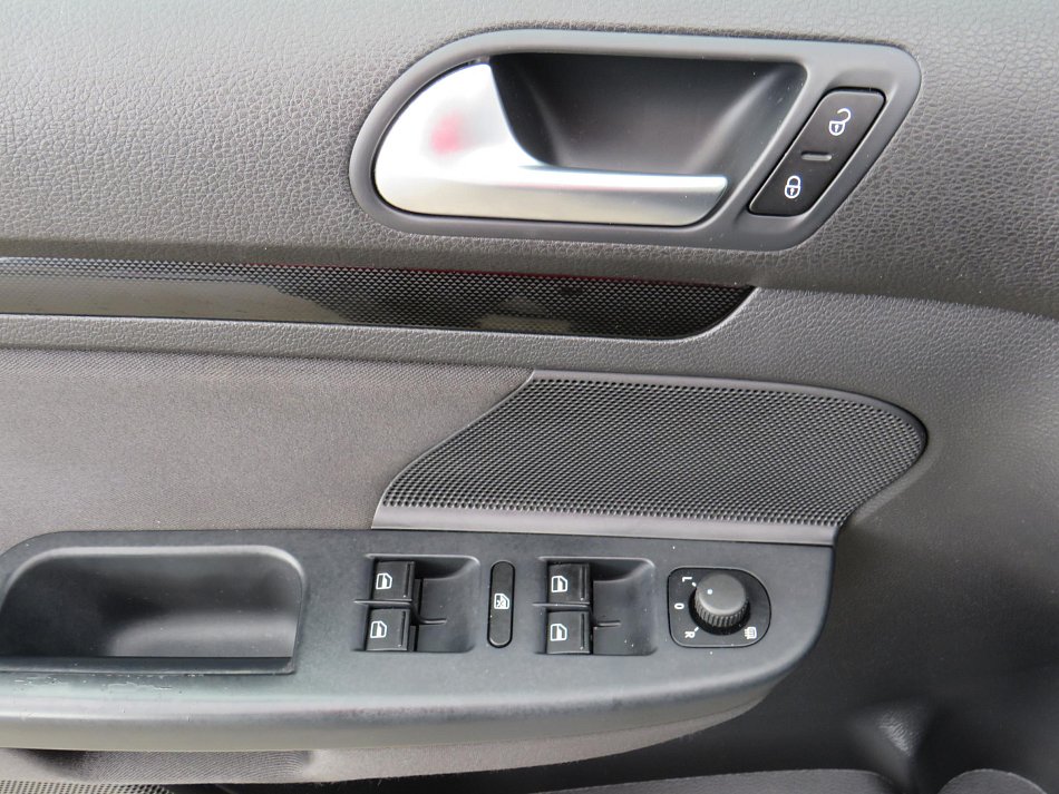 Volkswagen Golf 1.6 TDi 