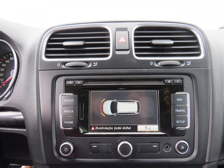 Volkswagen Golf 1.6 TDi 