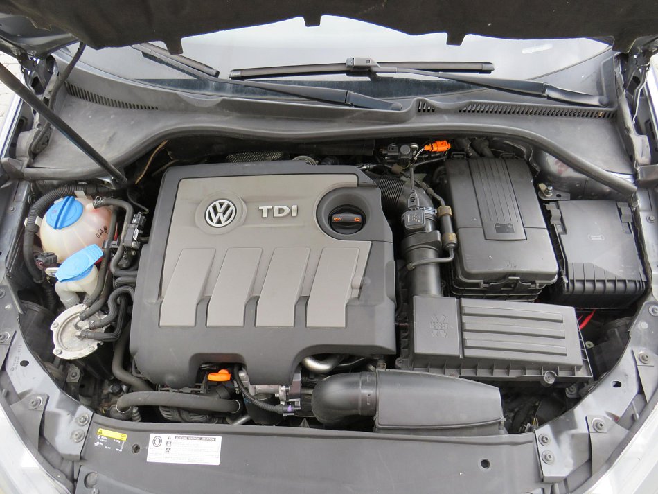 Volkswagen Golf 1.6 TDi 