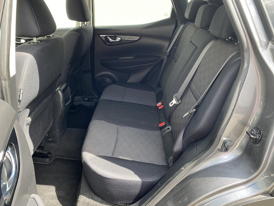 Nissan Qashqai 1.6 DiG-T N-Connecta