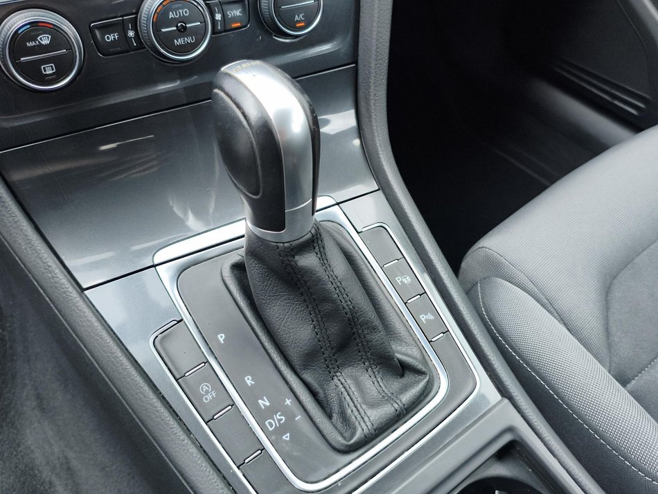 Volkswagen Golf 1.6 TDi Trendline
