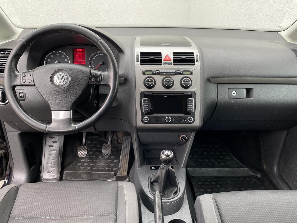 Volkswagen Touran 1.4 TSI 