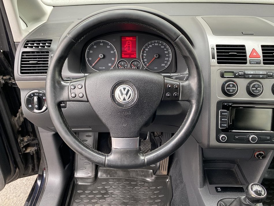 Volkswagen Touran 1.4 TSI 