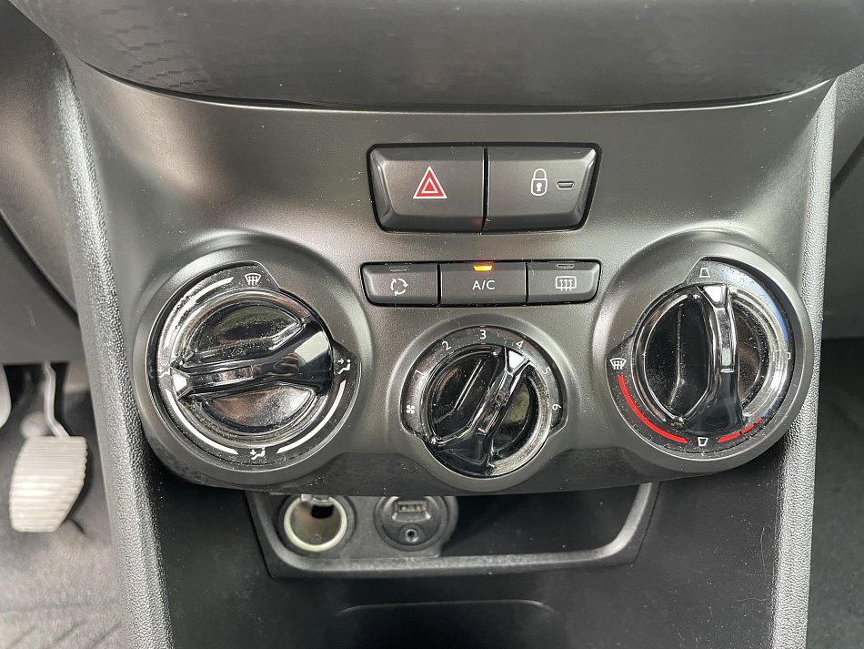 Peugeot 208 1.2i Style