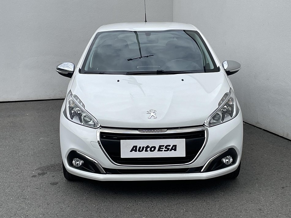 Peugeot 208 1.2i Style