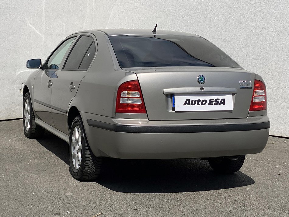 Škoda Octavia 1.6 16V Tour